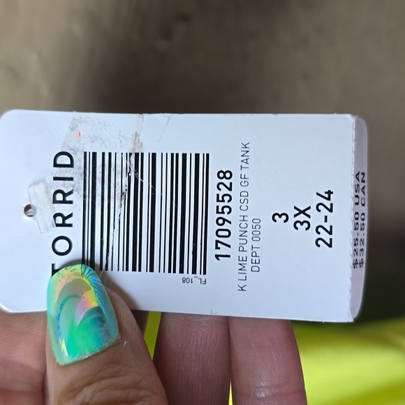 Torrid Girlfriend Jersey Key Lime Classic Fit V-neck Tee 3x New NWT - Picture 7 of 8